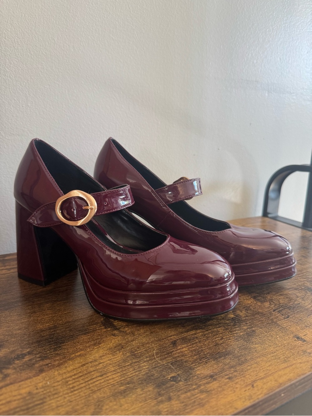 Steve Madden Burgundy Patent Mary Jane Platform Pumps with Gold Buckle